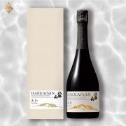 八海山 瓶內2次發酵 AWA氣泡酒(精裝紙盒) 720ml 八海山 瓶內2次發酵 AWA氣泡酒(精裝紙盒) 720ml