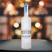 雪樹伏特加(發光瓶) 700ml 雪樹伏特加(發光瓶) 700ml