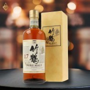 竹鶴17年 PURE MALT  700ml 43% 禮盒裝 +600元   竹鶴17年 PURE MALT  700ml 43% 禮盒裝 +600元